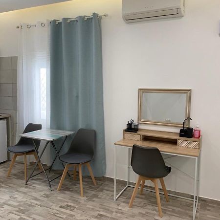شقة Santorini Studio For 2 Person In Athens Near Sea& Center المظهر الخارجي الصورة